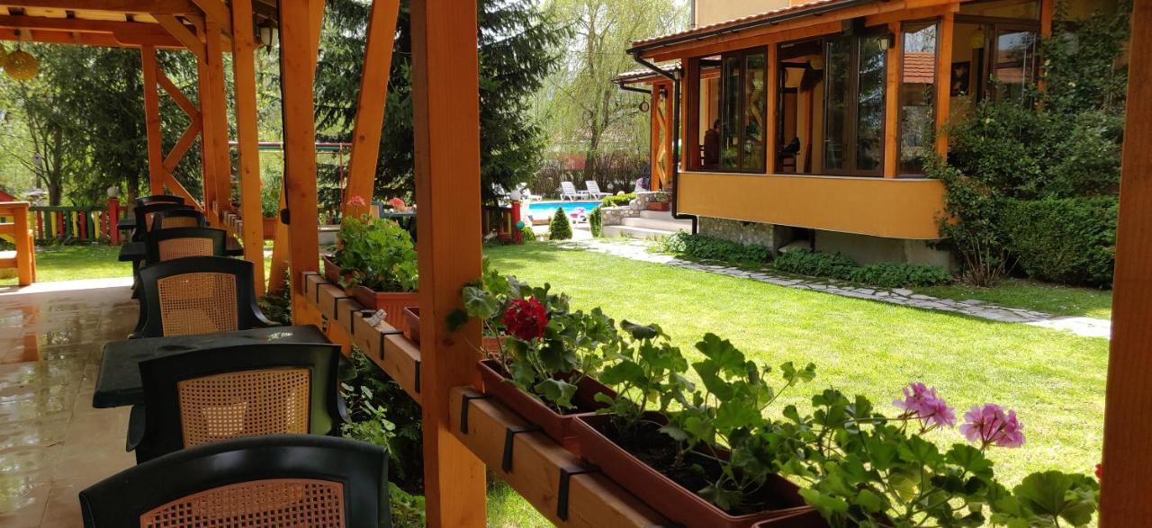 Family Hotel IV Velingrad Exterior photo