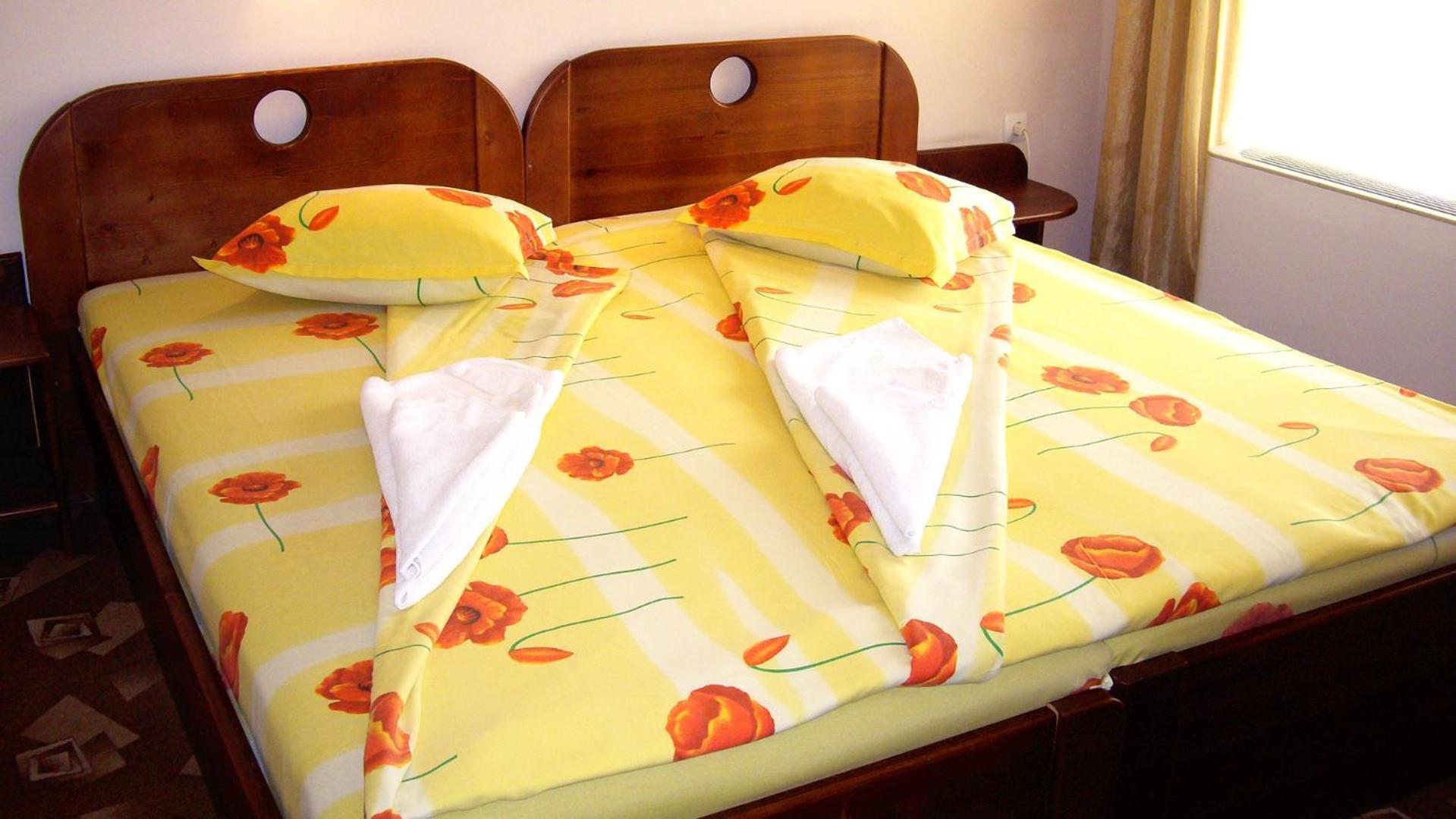 Family Hotel IV Velingrad Room photo